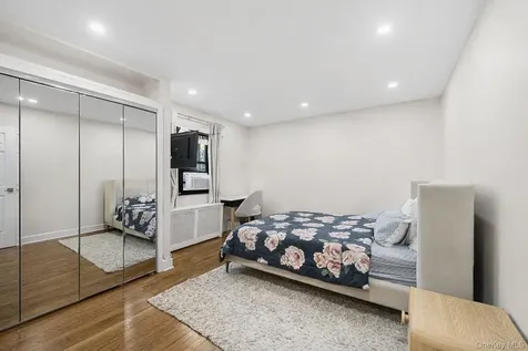 9 Manchester Road Eastchester NY 10709