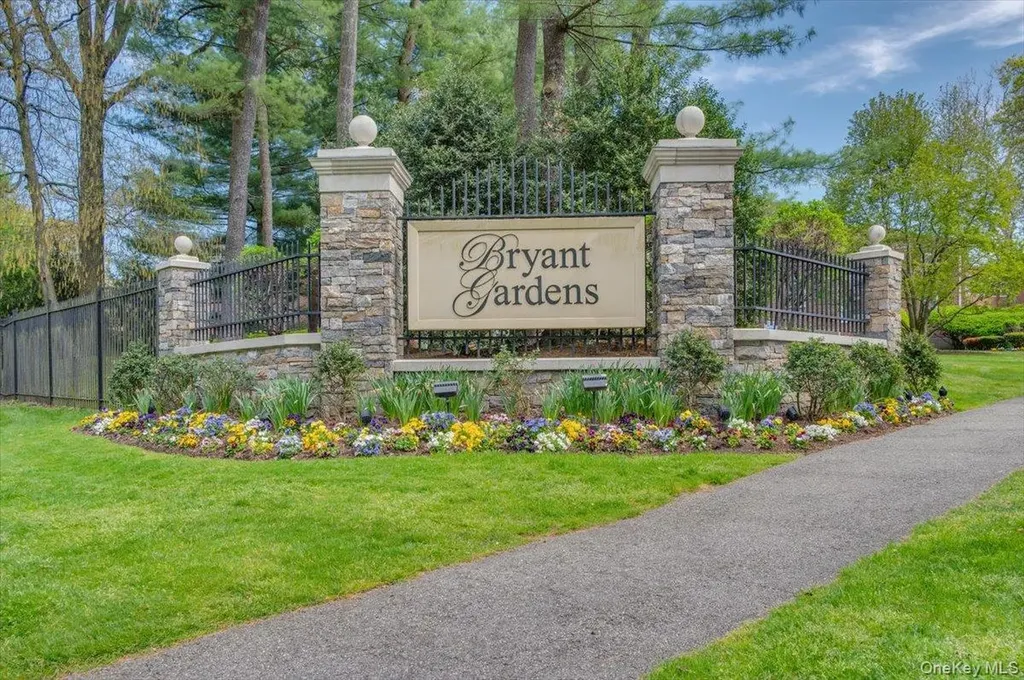 9 Bryant Crescent White Plains NY 10605