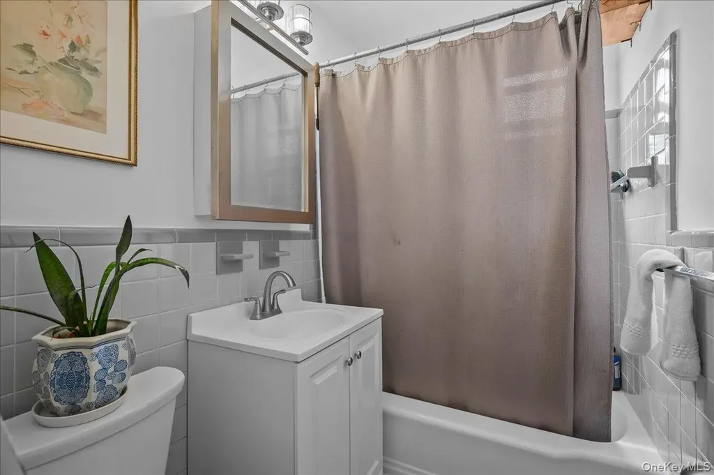 9 Bryant Crescent White Plains NY 10605
