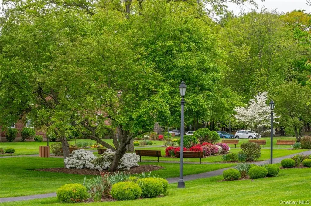 9 Bryant Crescent White Plains NY 10605