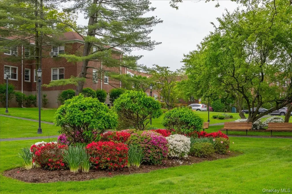 9 Bryant Crescent White Plains NY 10605