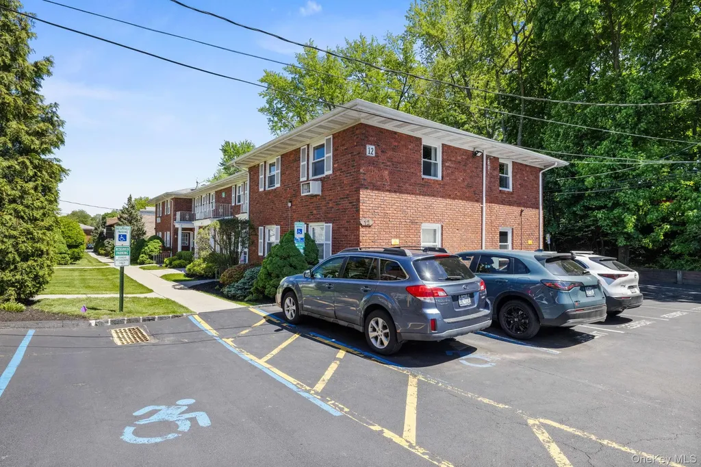 12 Normandy Village Nanuet NY 10954