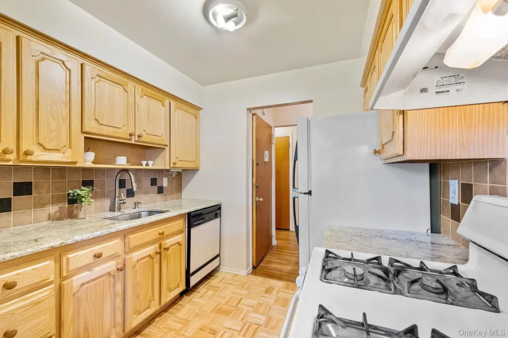 12 Normandy Village Nanuet NY 10954