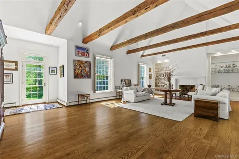 158 Mead Street Waccabuc NY 10597