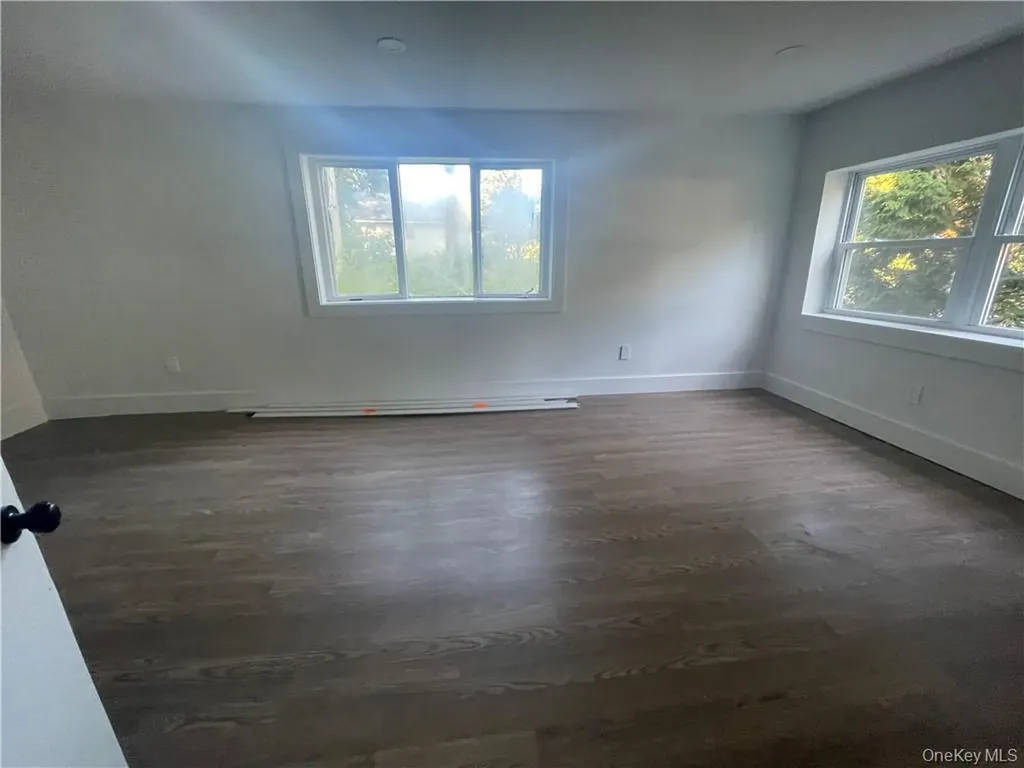 18 Mccune Place Wurtsboro NY 12790