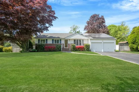 6 Cherrywood Drive East Northport NY 11731