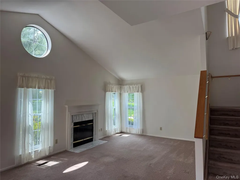 24 Olde Wagon Road Warwick NY 10990