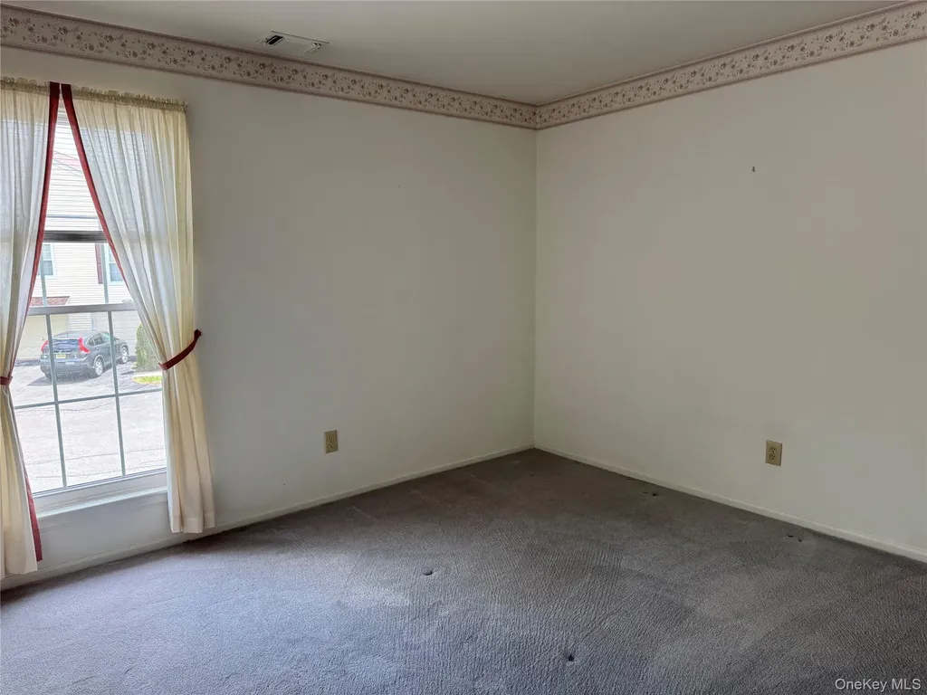 24 Olde Wagon Road Warwick NY 10990