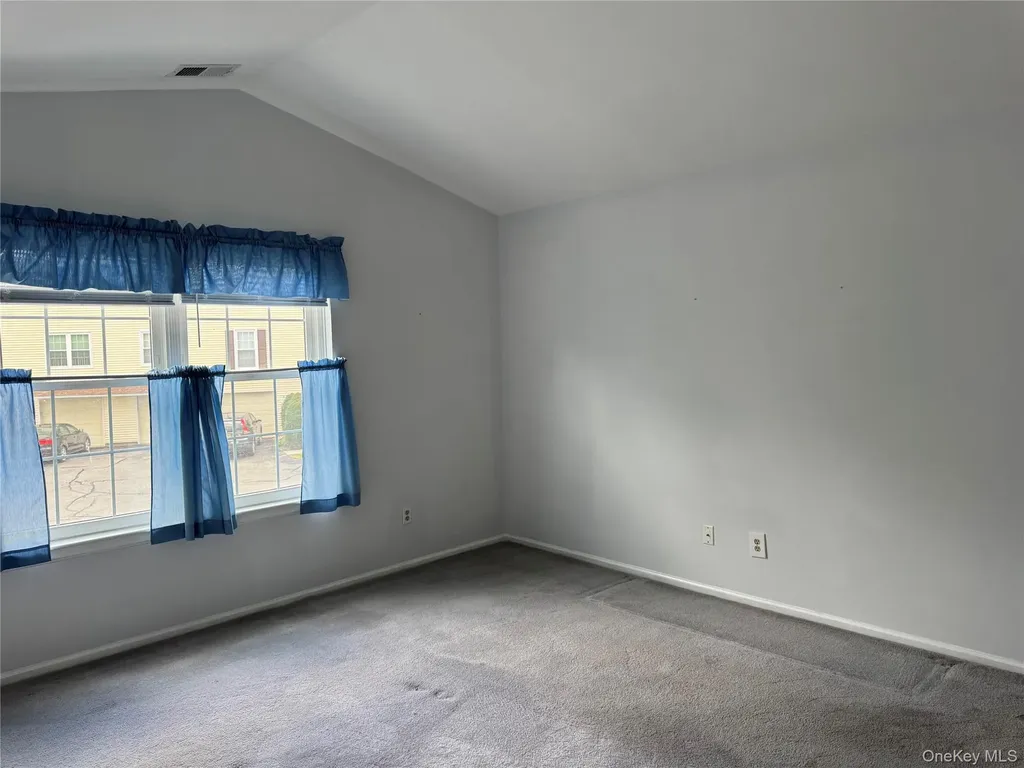 24 Olde Wagon Road Warwick NY 10990