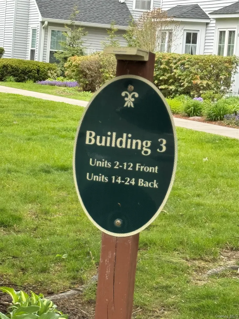 24 Olde Wagon Road Warwick NY 10990