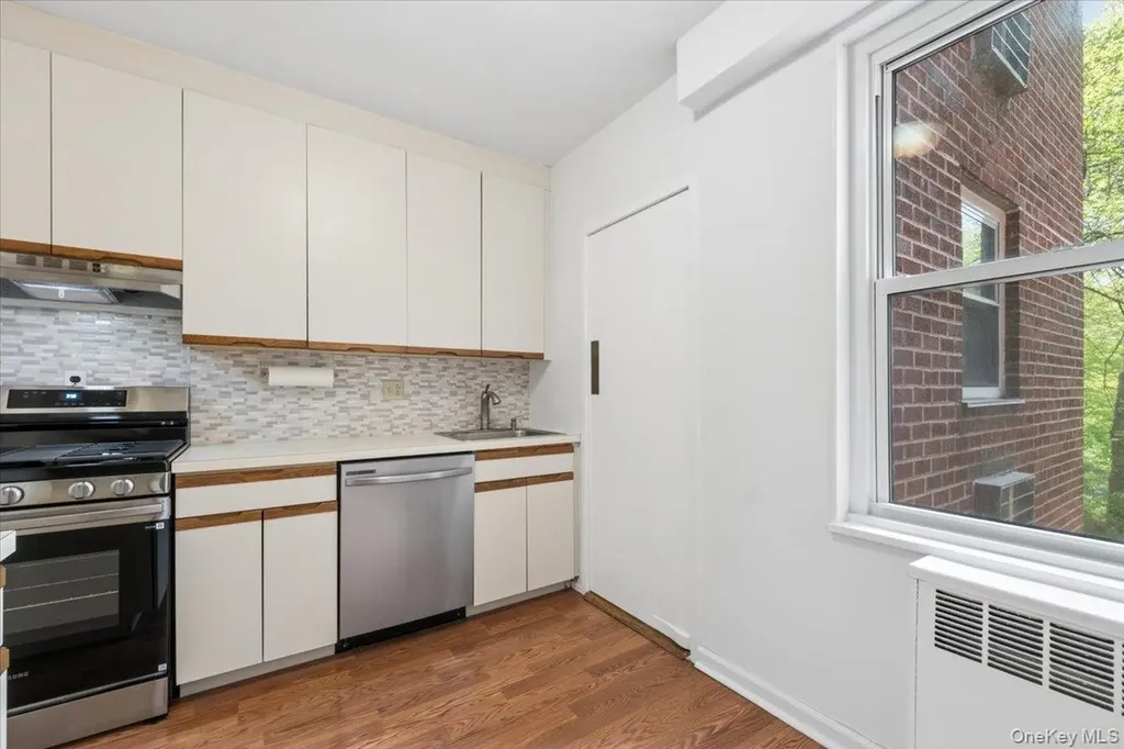 281 Garth Road Scarsdale NY 10583