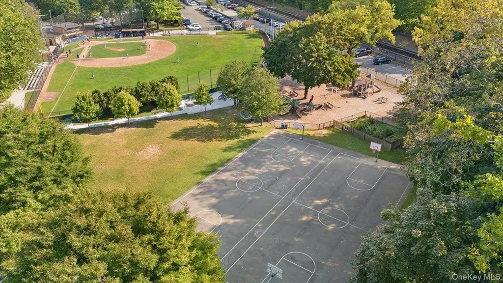 281 Garth Road Scarsdale NY 10583