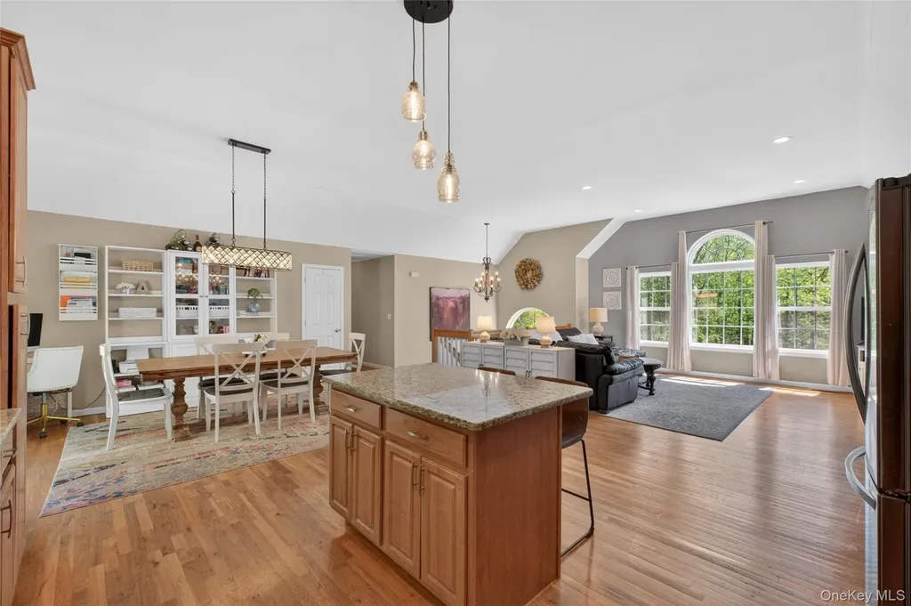 22 Hazel Hill Road Mahopac NY 10541