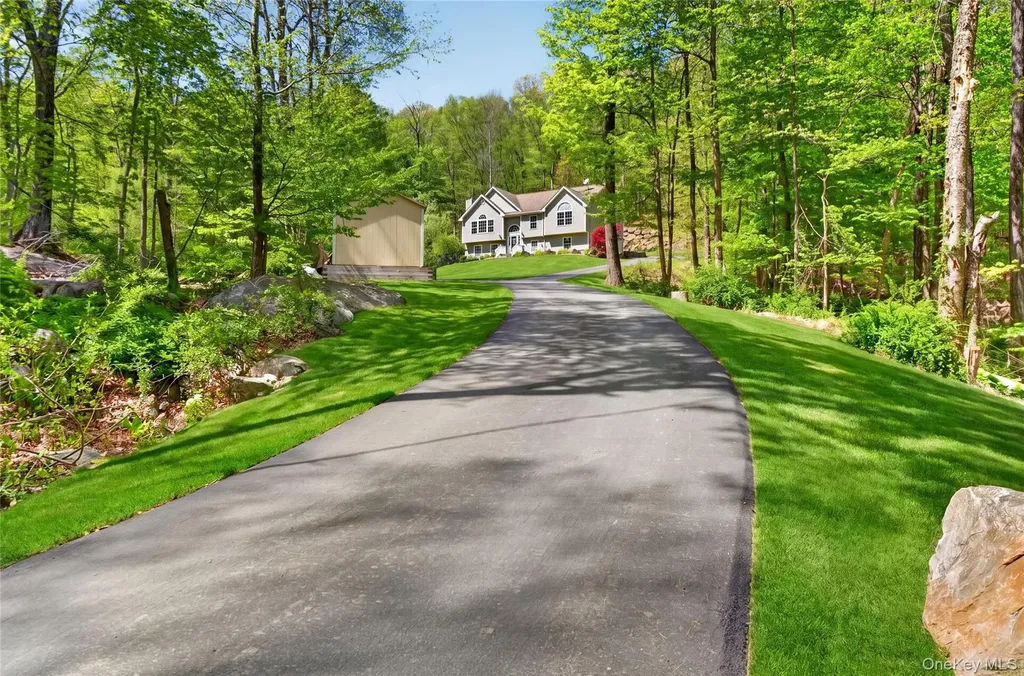 22 Hazel Hill Road Mahopac NY 10541