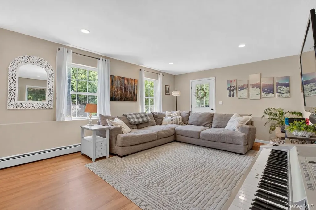 22 Hazel Hill Road Mahopac NY 10541