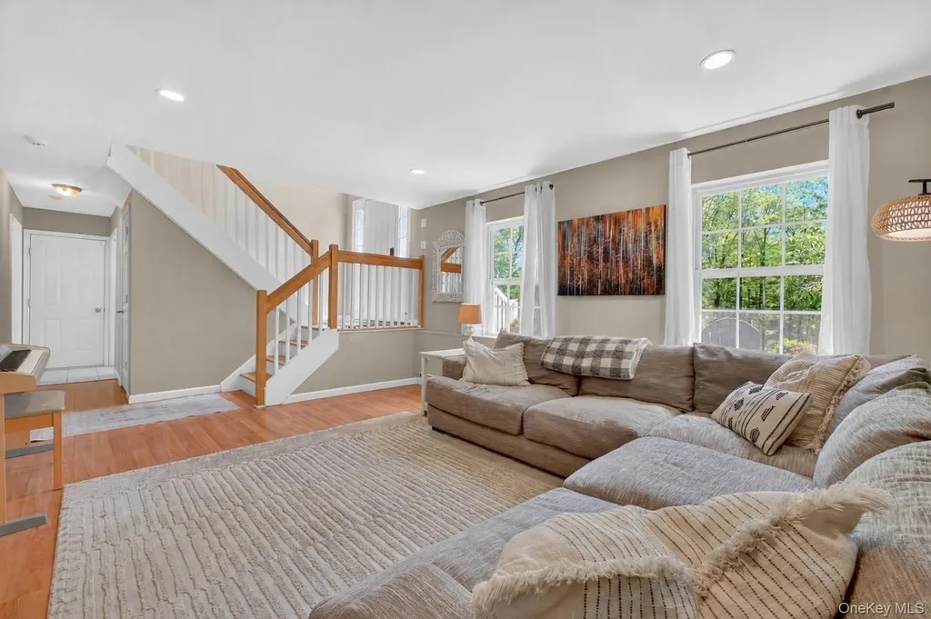 22 Hazel Hill Road Mahopac NY 10541