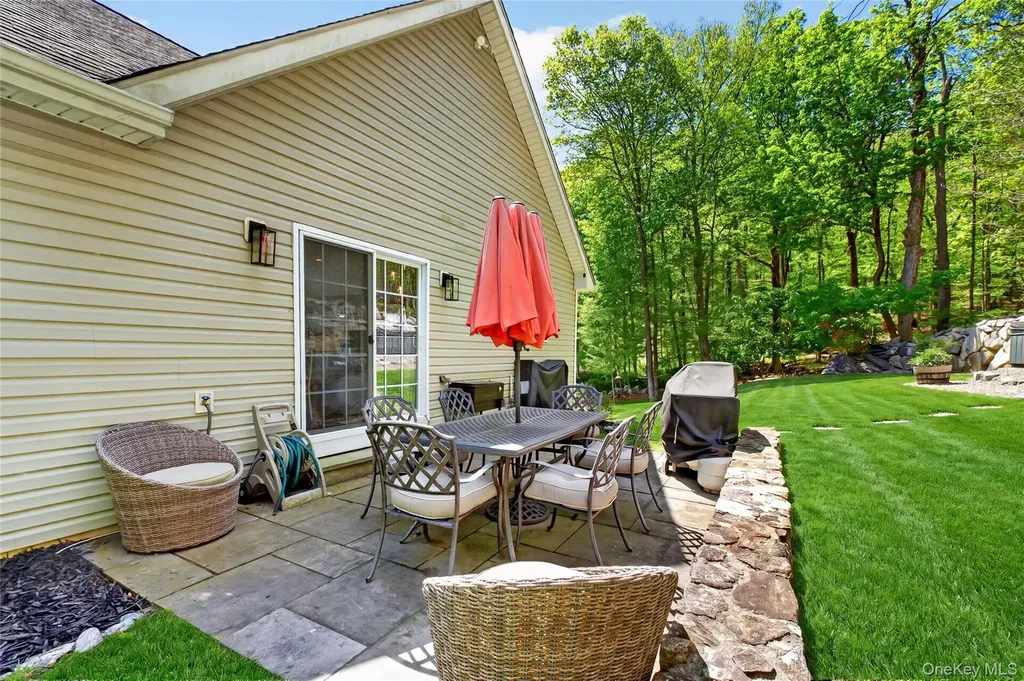 22 Hazel Hill Road Mahopac NY 10541