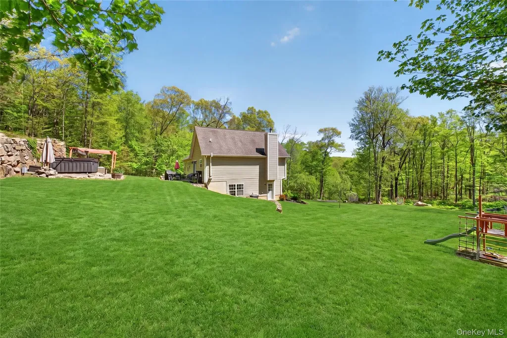 22 Hazel Hill Road Mahopac NY 10541