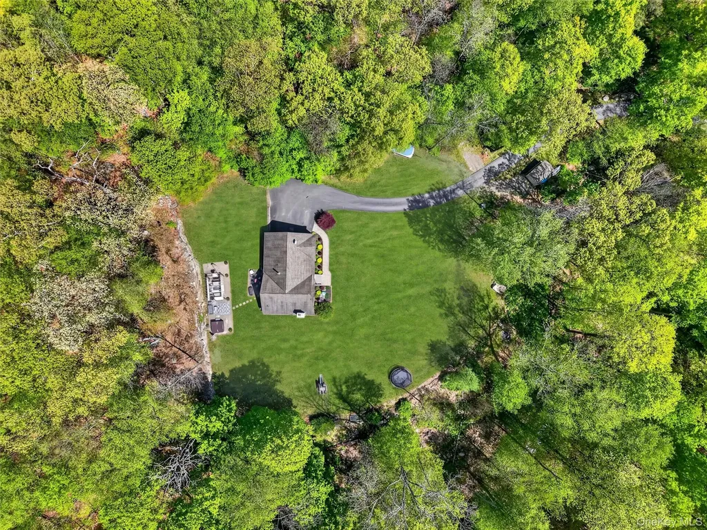 22 Hazel Hill Road Mahopac NY 10541