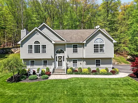 22 Hazel Hill Road Mahopac NY 10541