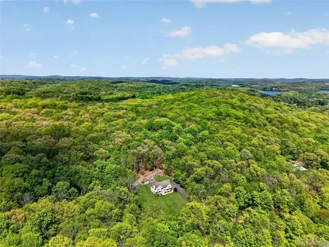 22 Hazel Hill Road Mahopac NY 10541