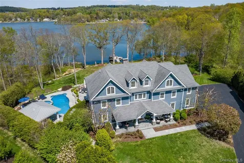 6 Brookside Lane North Salem NY 10560
