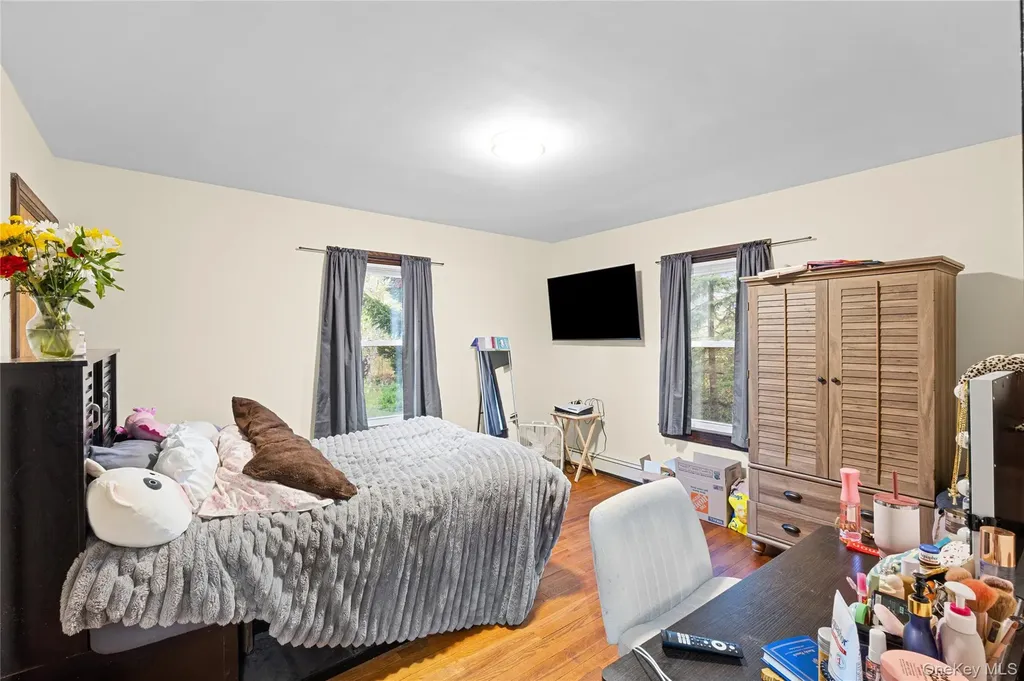 7 W Elm Street Islip NY 11751
