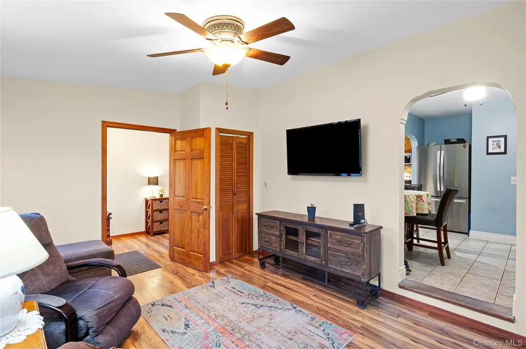 7 W Elm Street Islip NY 11751