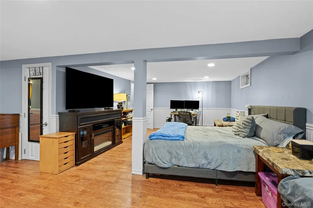7 W Elm Street Islip NY 11751