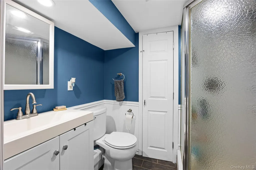 7 W Elm Street Islip NY 11751