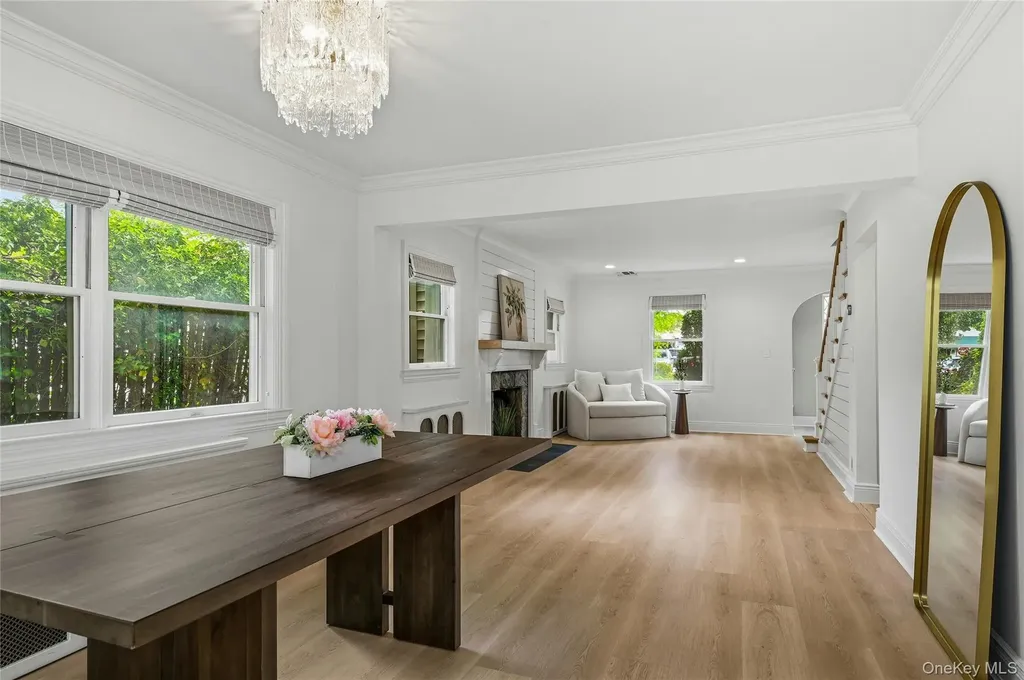 45 Locust Place Manhasset NY 11030