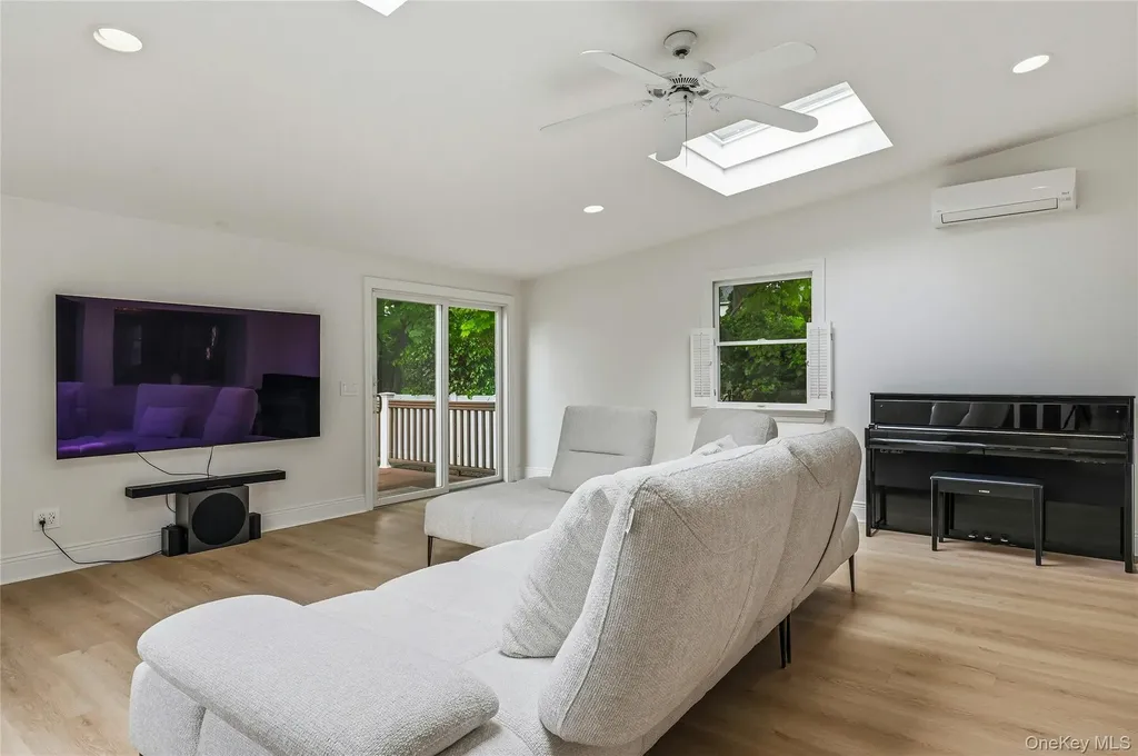 45 Locust Place Manhasset NY 11030