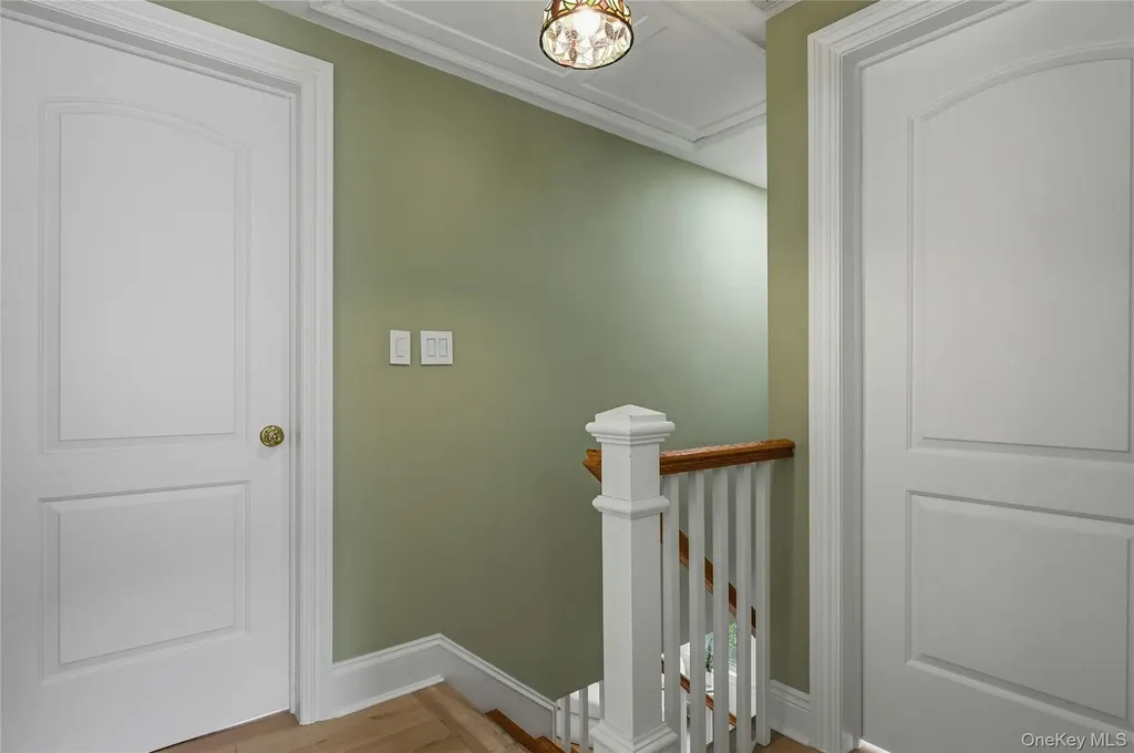 45 Locust Place Manhasset NY 11030