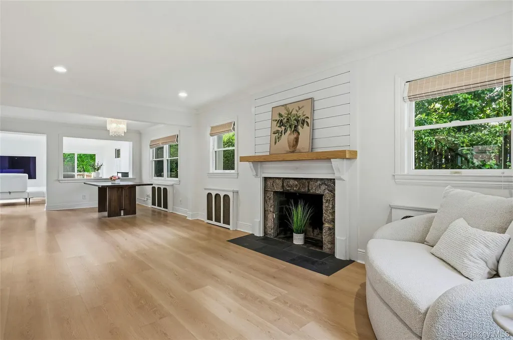 45 Locust Place Manhasset NY 11030