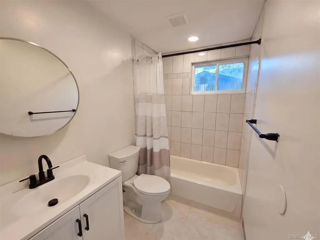 16 Birch Drive Ronkonkoma NY 11779