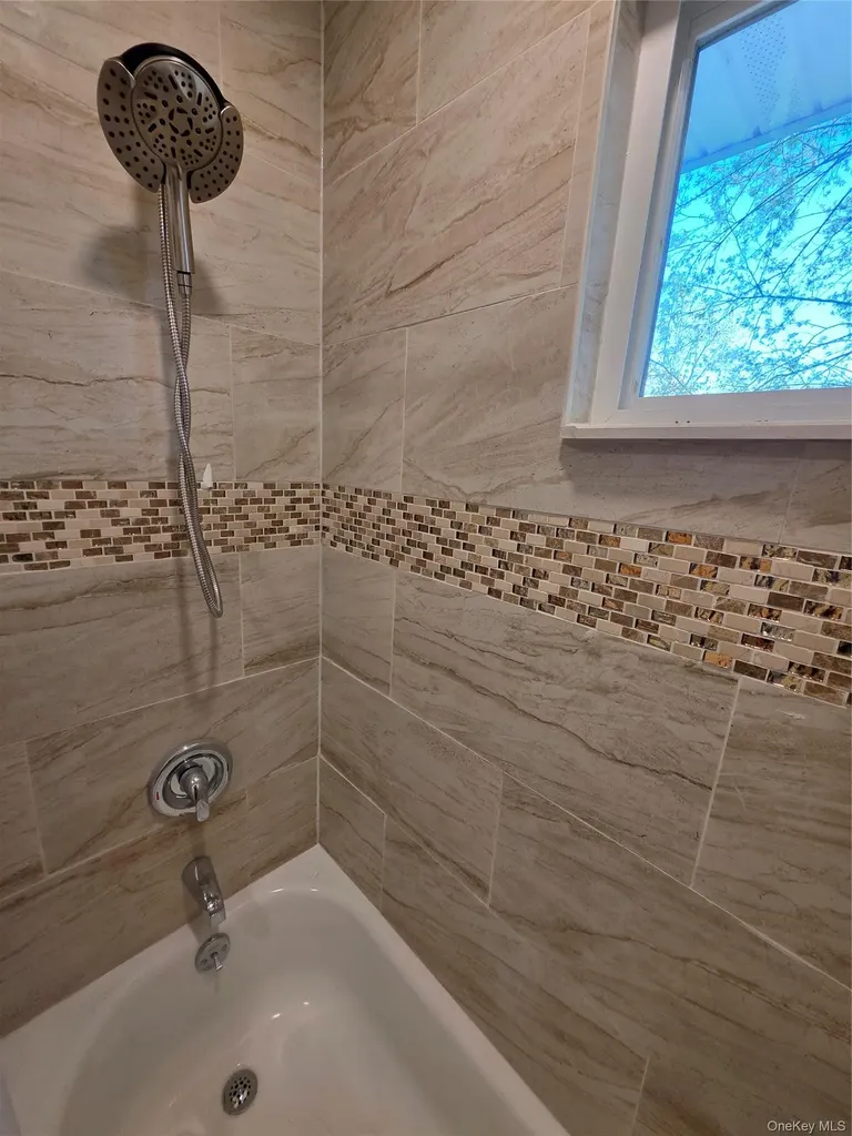 16 Birch Drive Ronkonkoma NY 11779