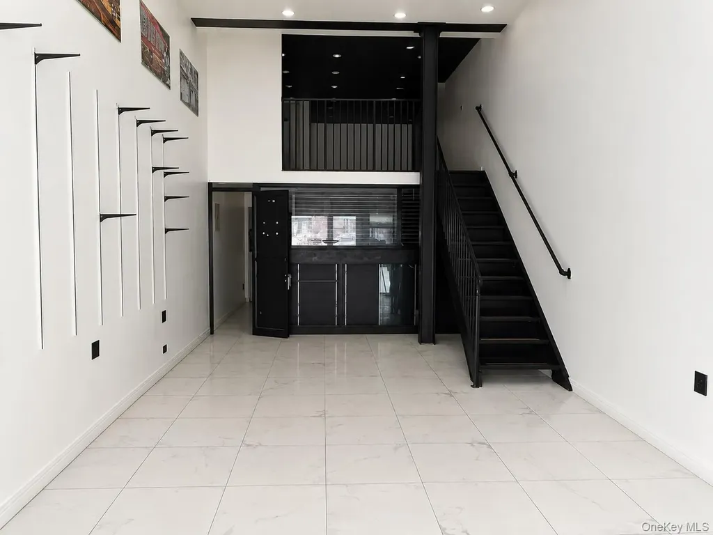 919 163rd E Bronx NY 10451