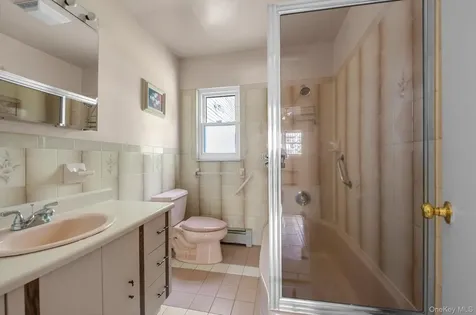161 Rose Lane New Hyde Park NY 11040
