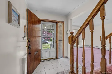 161 Rose Lane New Hyde Park NY 11040