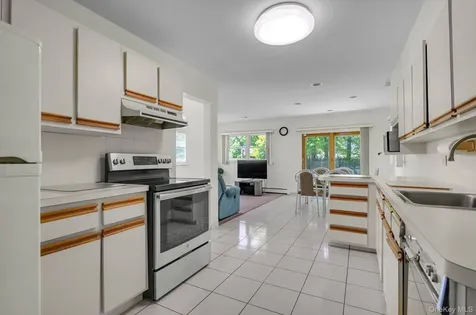 161 Rose Lane New Hyde Park NY 11040