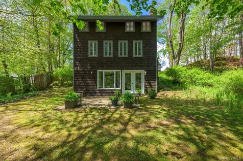 180 Collins Street Hillsdale NY 12529