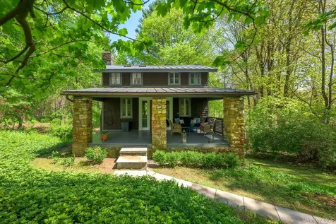 180 Collins Street Hillsdale NY 12529