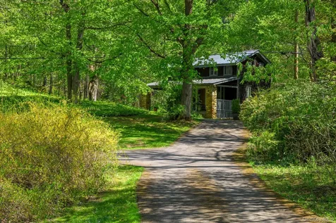 180 Collins Street Hillsdale NY 12529