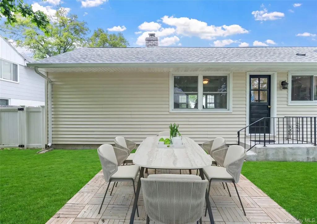 88 Heatherdell Road Ardsley NY 10502