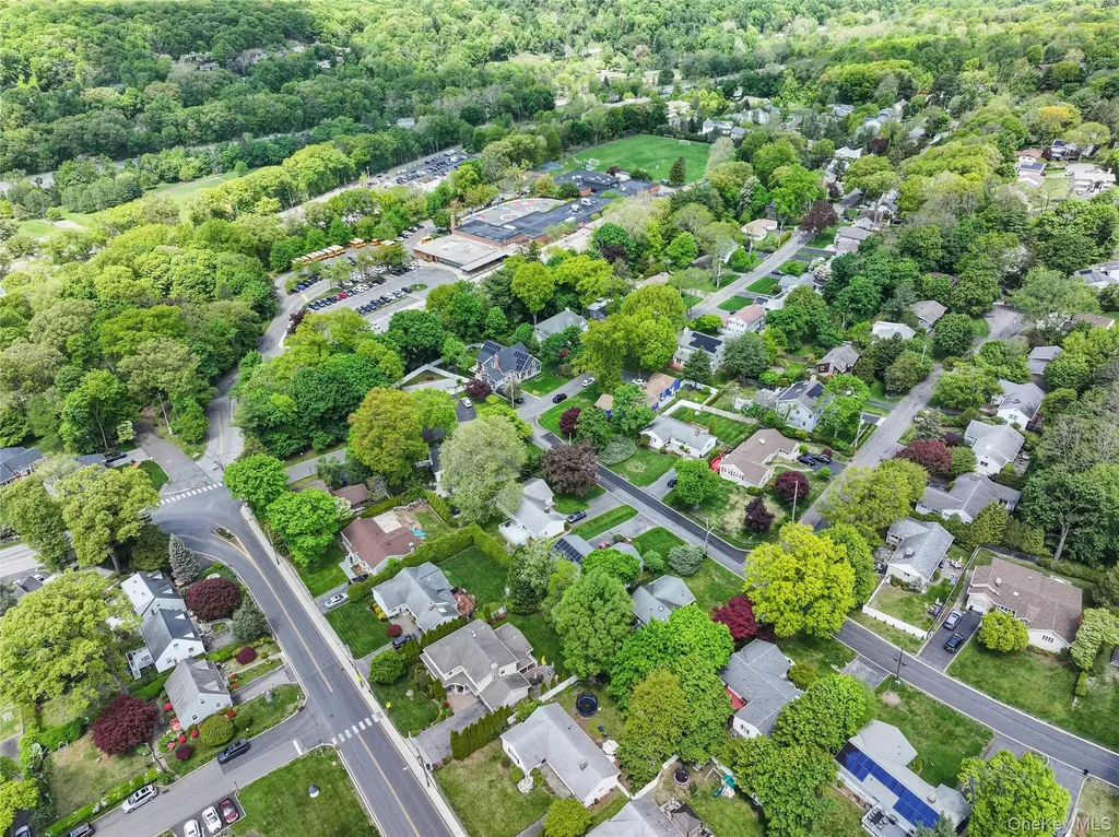 88 Heatherdell Road Ardsley NY 10502