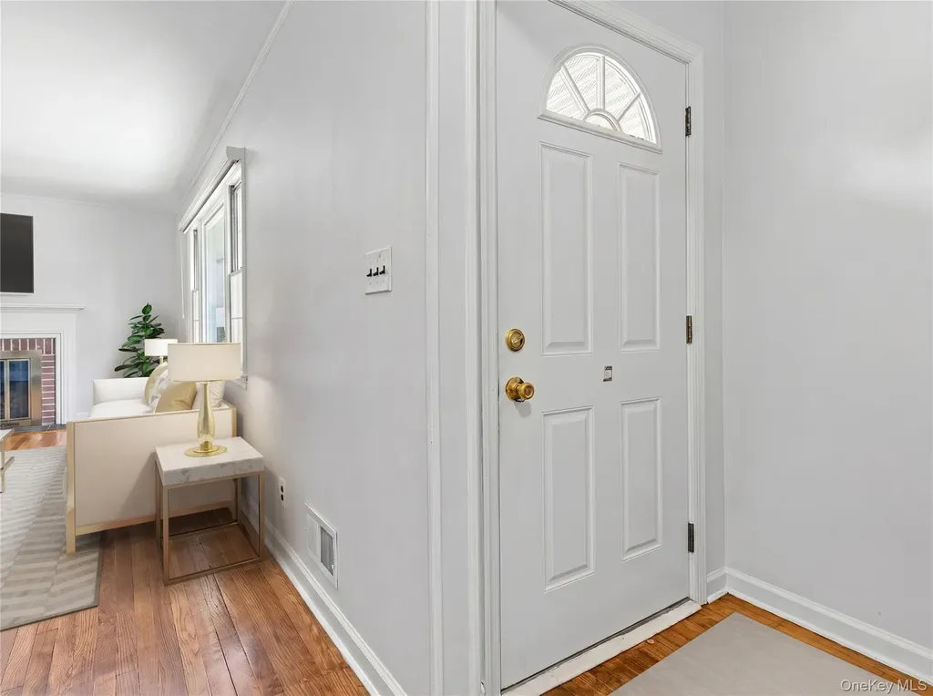 88 Heatherdell Road Ardsley NY 10502