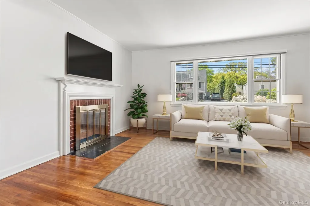 88 Heatherdell Road Ardsley NY 10502
