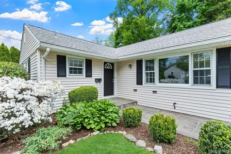 88 Heatherdell Road Ardsley NY 10502