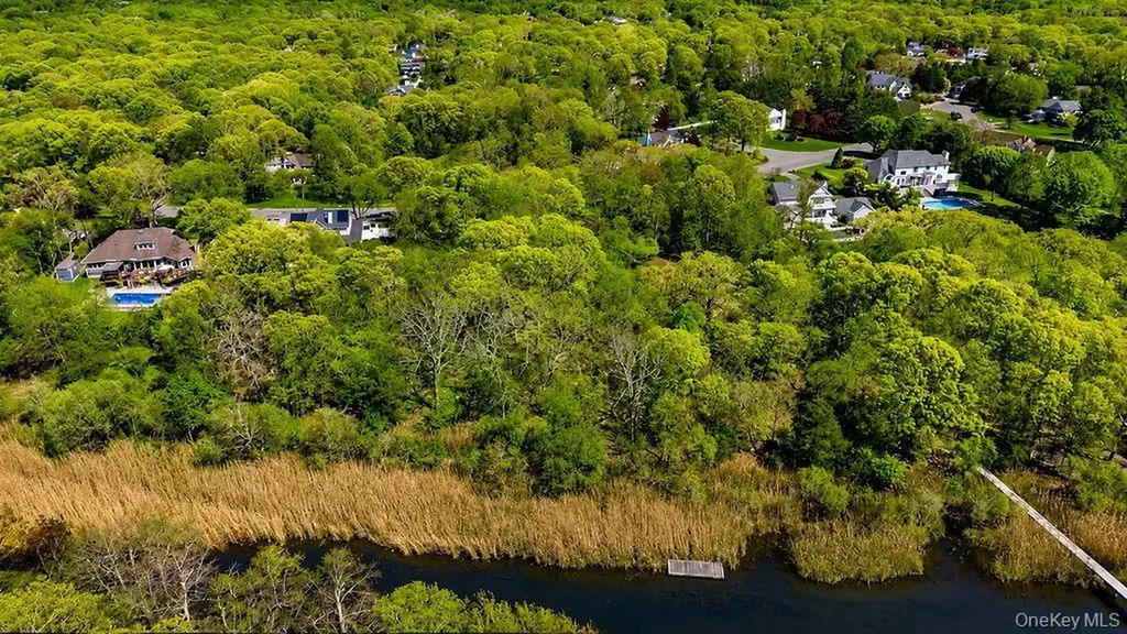 21 Hampton Drive Center Moriches NY 11934