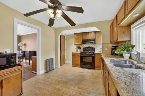 658 Ridge Street Peekskill NY 10566